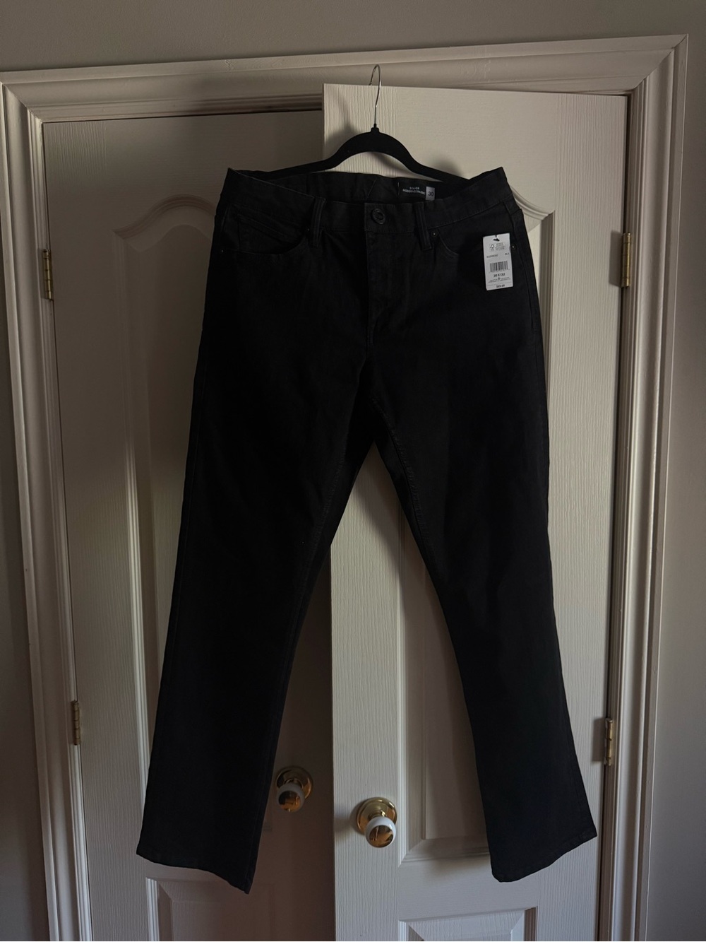 Volcom Men's Straight Black Jeans - Classic Five-Pocket